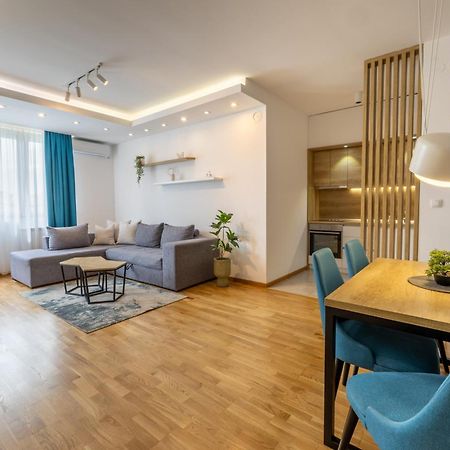 Arena Big Luxury Apartments Novi Sad Buitenkant foto