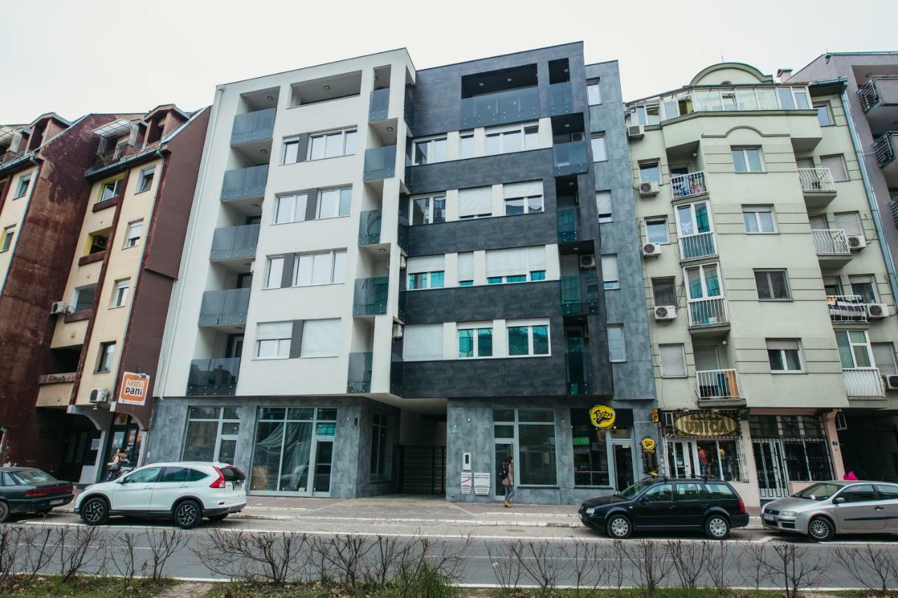Arena Big Luxury Apartments Novi Sad Buitenkant foto